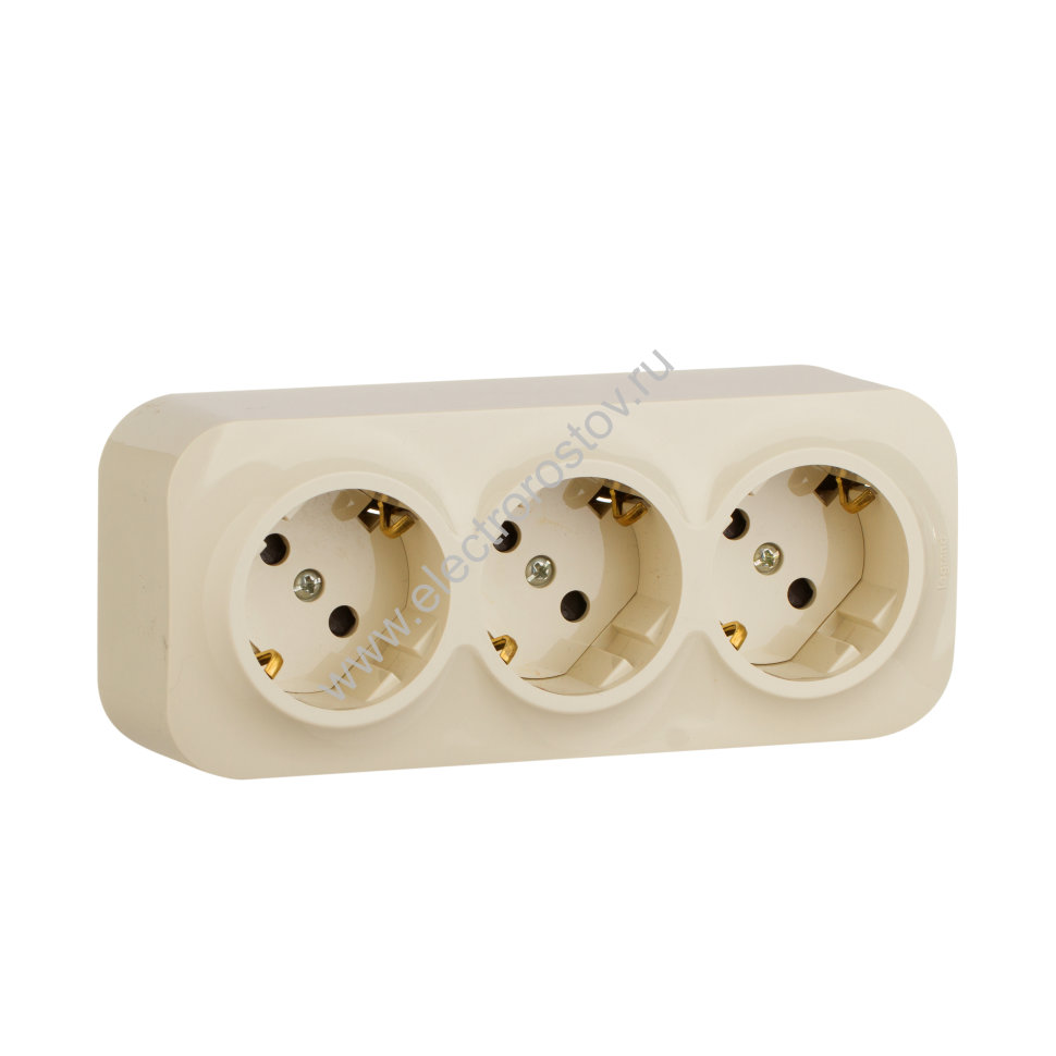 Quteo Крем Розетка 3-я с/з со шторками Legrand