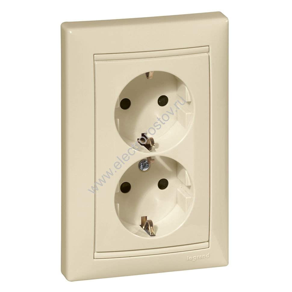 Valena Слоновая кость Розетка 2-ая с заземлением с защитными шторками Legrand