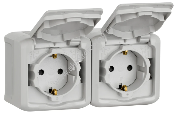 Quteo Серый IP44 Розетка 2-я с/з со шторками Legrand